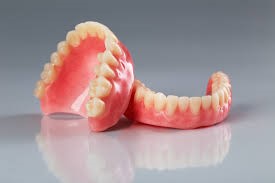 Dental Implants vs Dentures: Which One is Right for You?